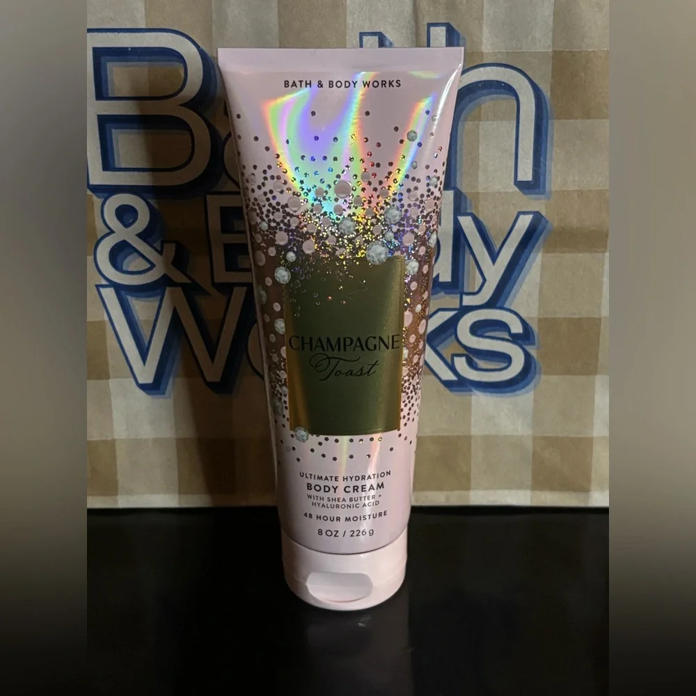 Bath & Body Works Champagne Toast Ultimate Hydration Body Cream